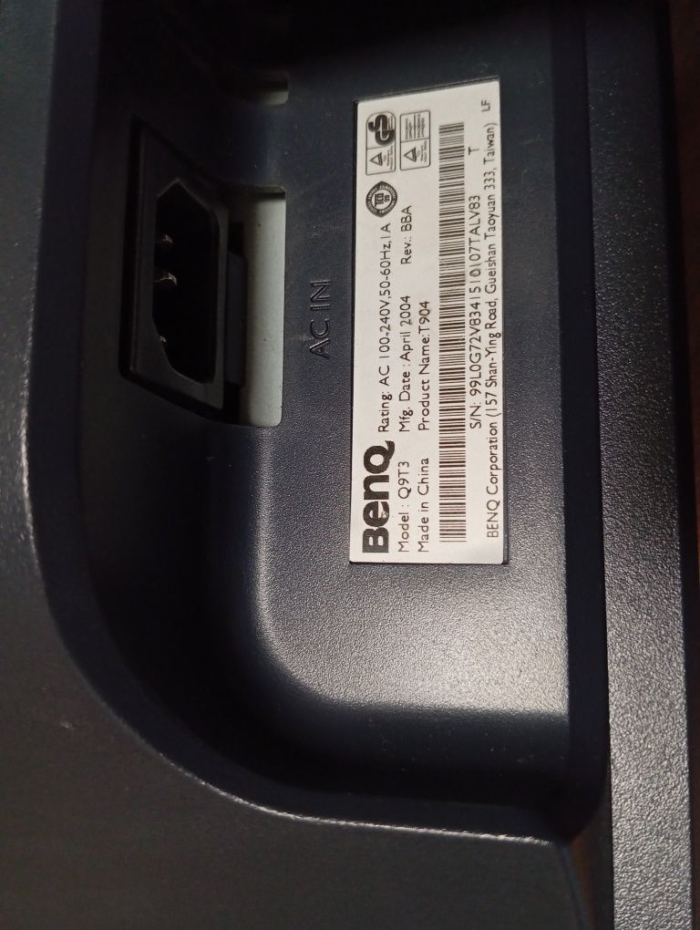Monitor BenQ 19 cali