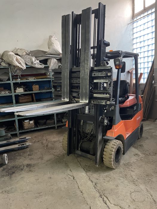 Продам навантажувач електричний