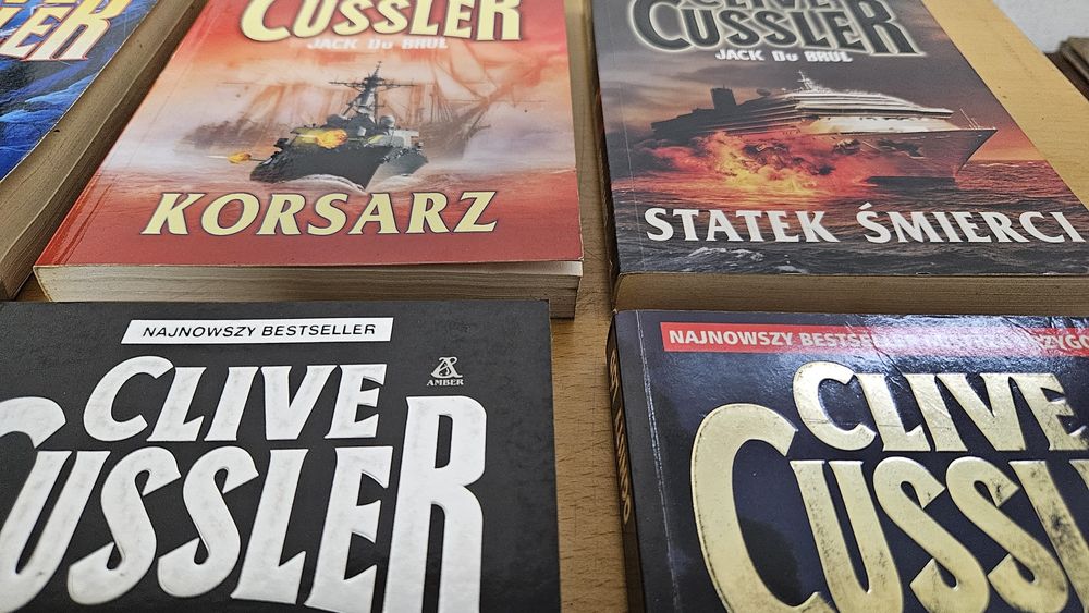 Clive Cussler zestaw 8 ksiazek