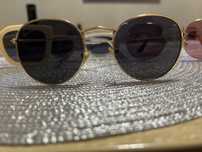 4 sztuki okularów : Ray-Ban, itp