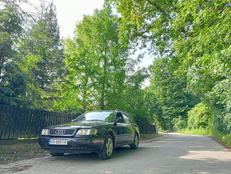 Audi A6 C4 2.5 TDI 140km 1997 rok 6 Biegów Jasna Skóra Szyberdach Hak