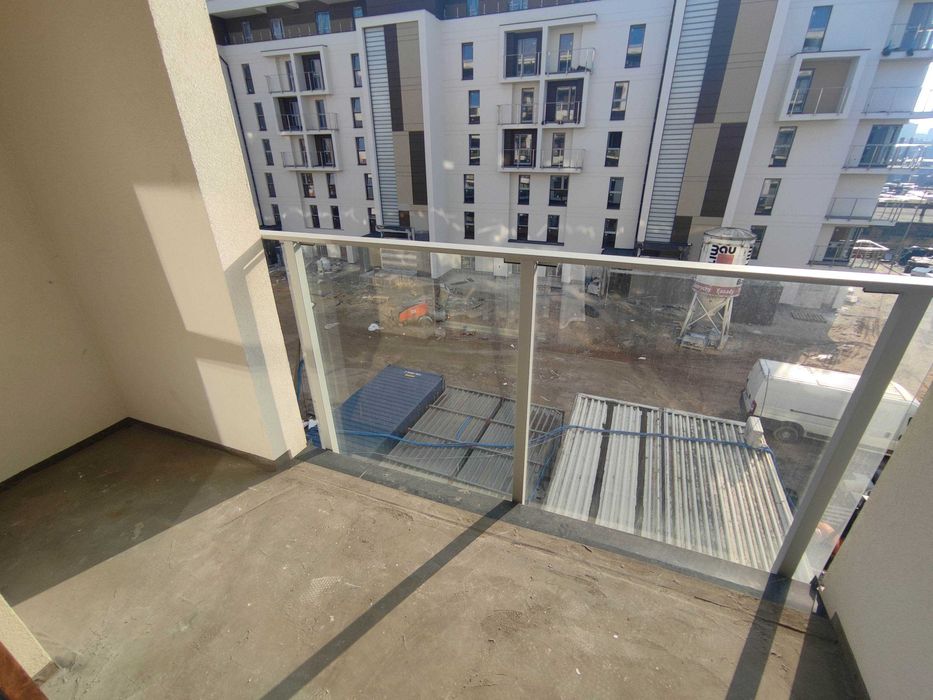 Pokój z balkonem do wynajęcia w 3 pokojowym nowym mieszkaniu - Kielce