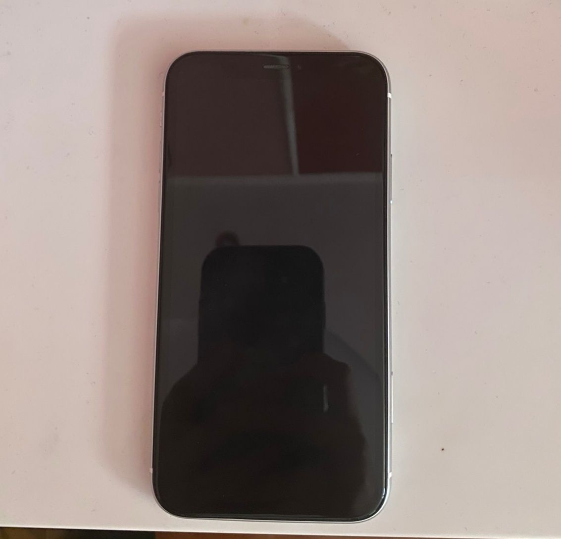 iPhone XR  128gb