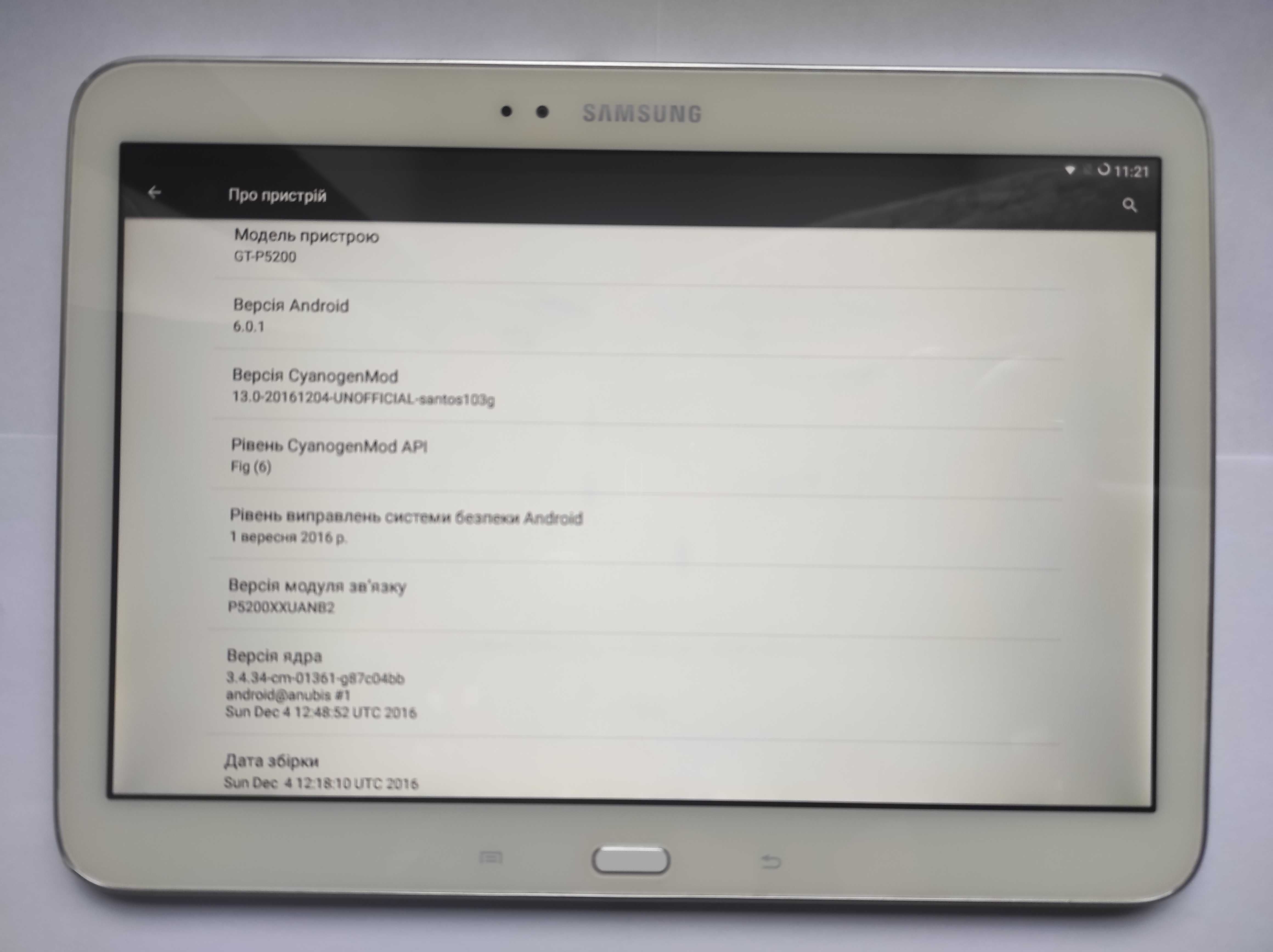 Планшет Samsung Galaxy Tab 3 GT-P5200 10.1" 3G Android 6.0.1