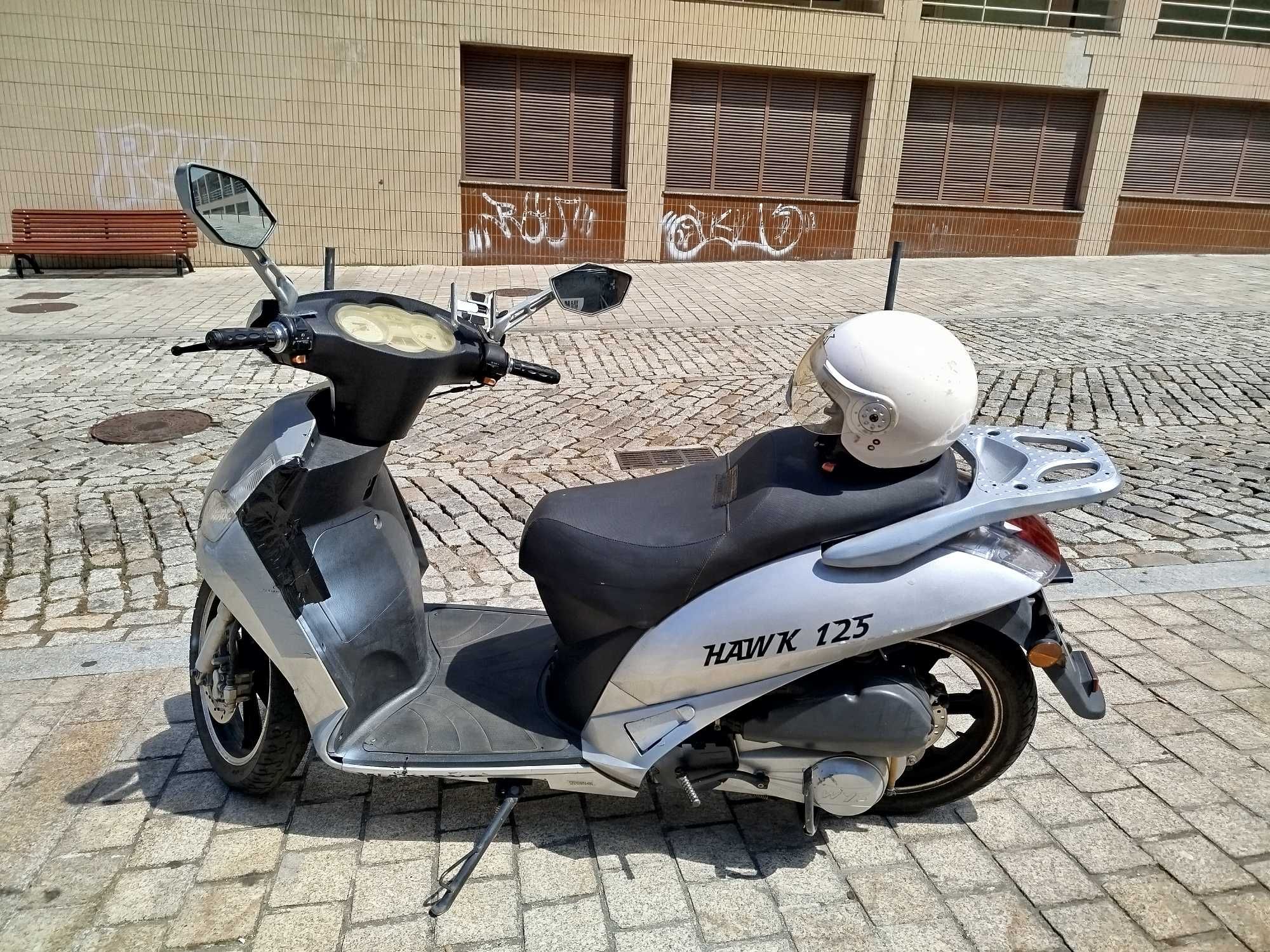 Scooter 125cc em Excelente Estado – Pronta a Andar!