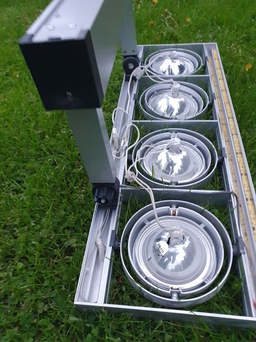 Oprawa sufitowa ścienna 4x 50W LED + dodatkowe swiatlo w górę Solidna