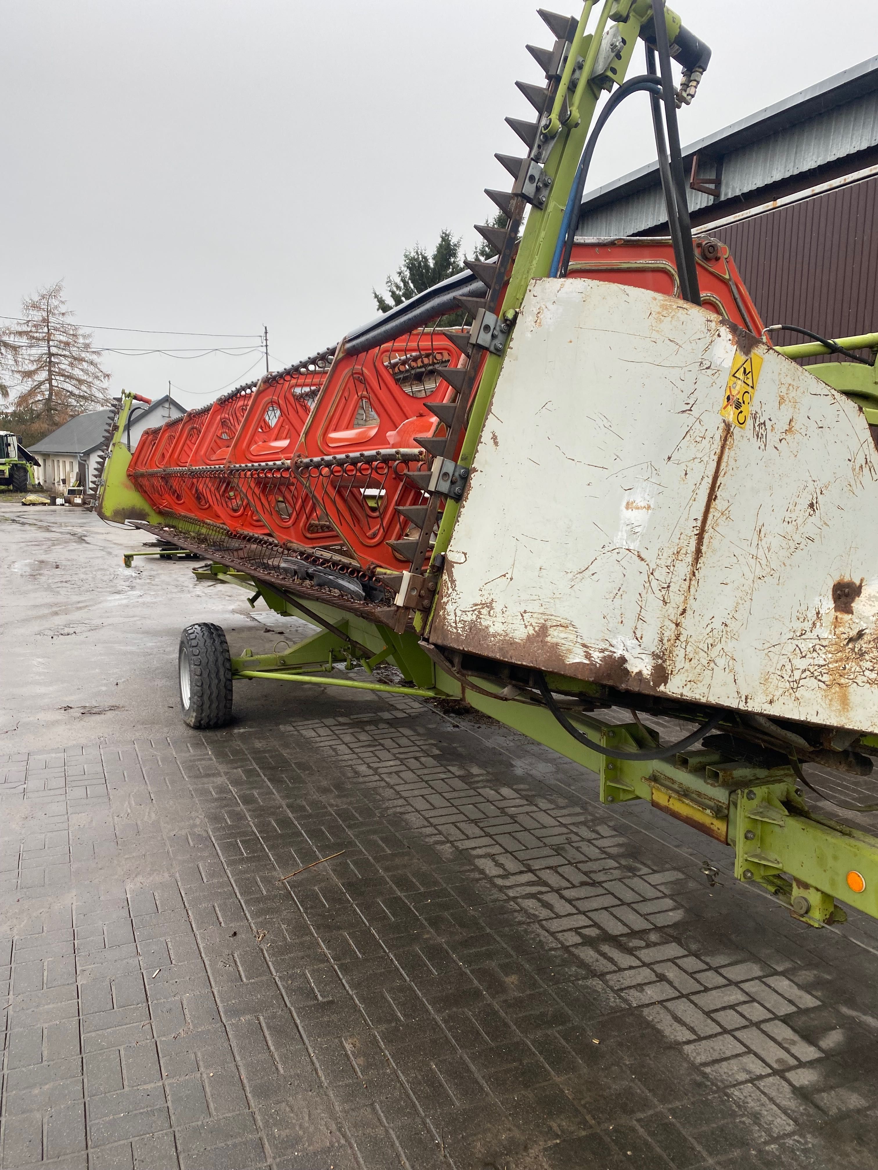 Heder Claas C900