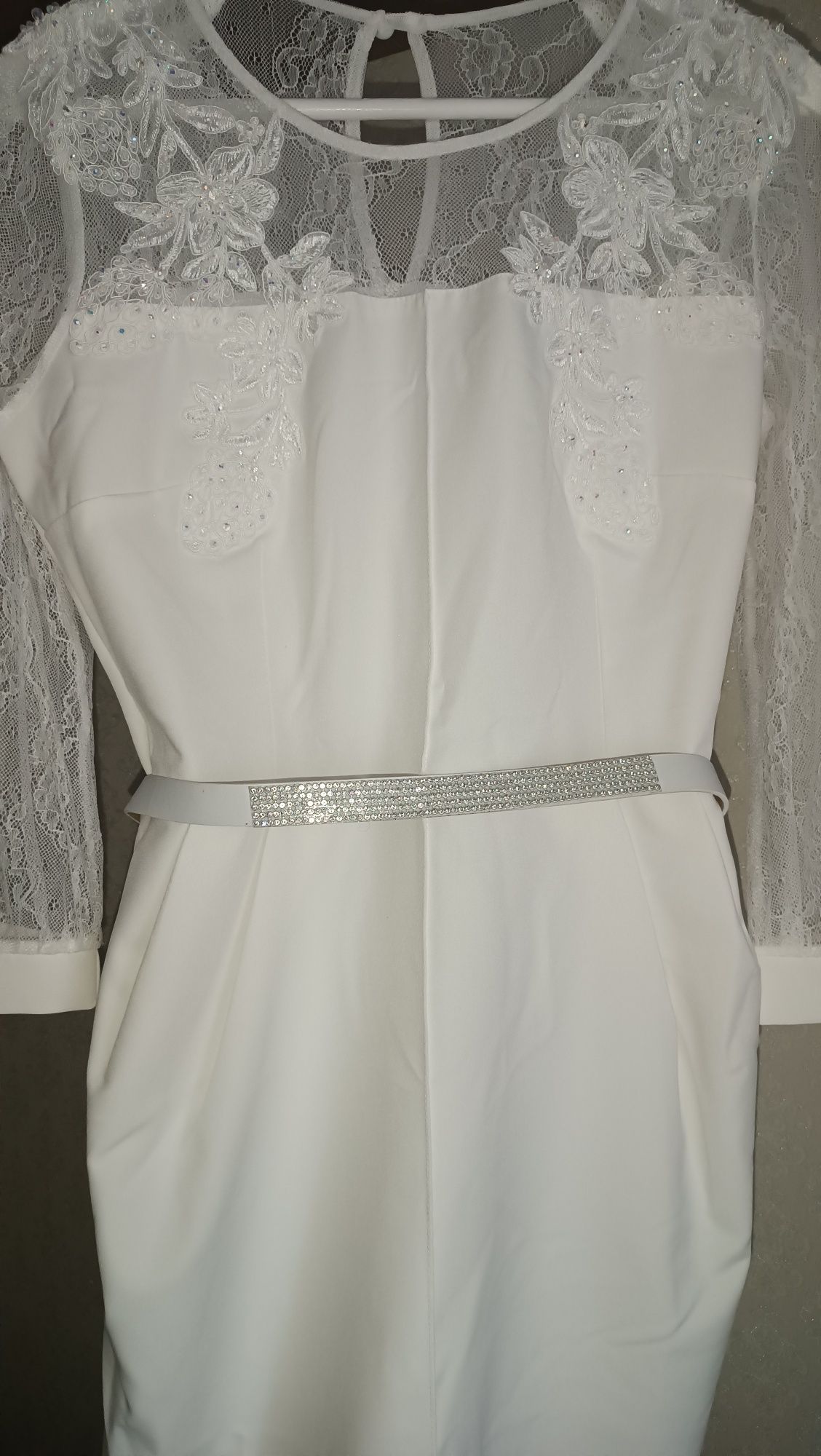 Святкова, весільна біла сукня / плаття