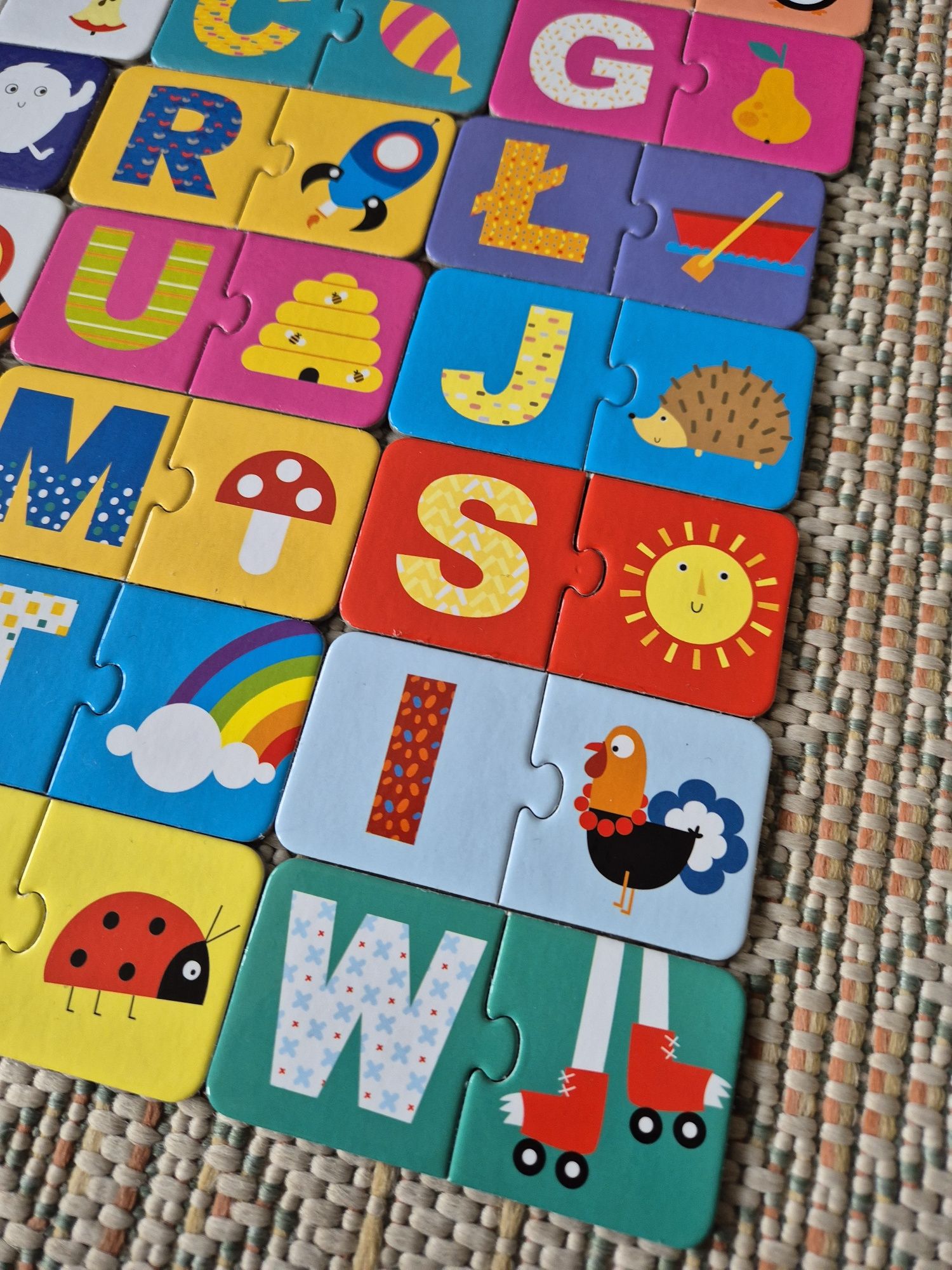 Mała Akademia CzuCzu Literki edukacyjny zestaw puzzle 3+ używane