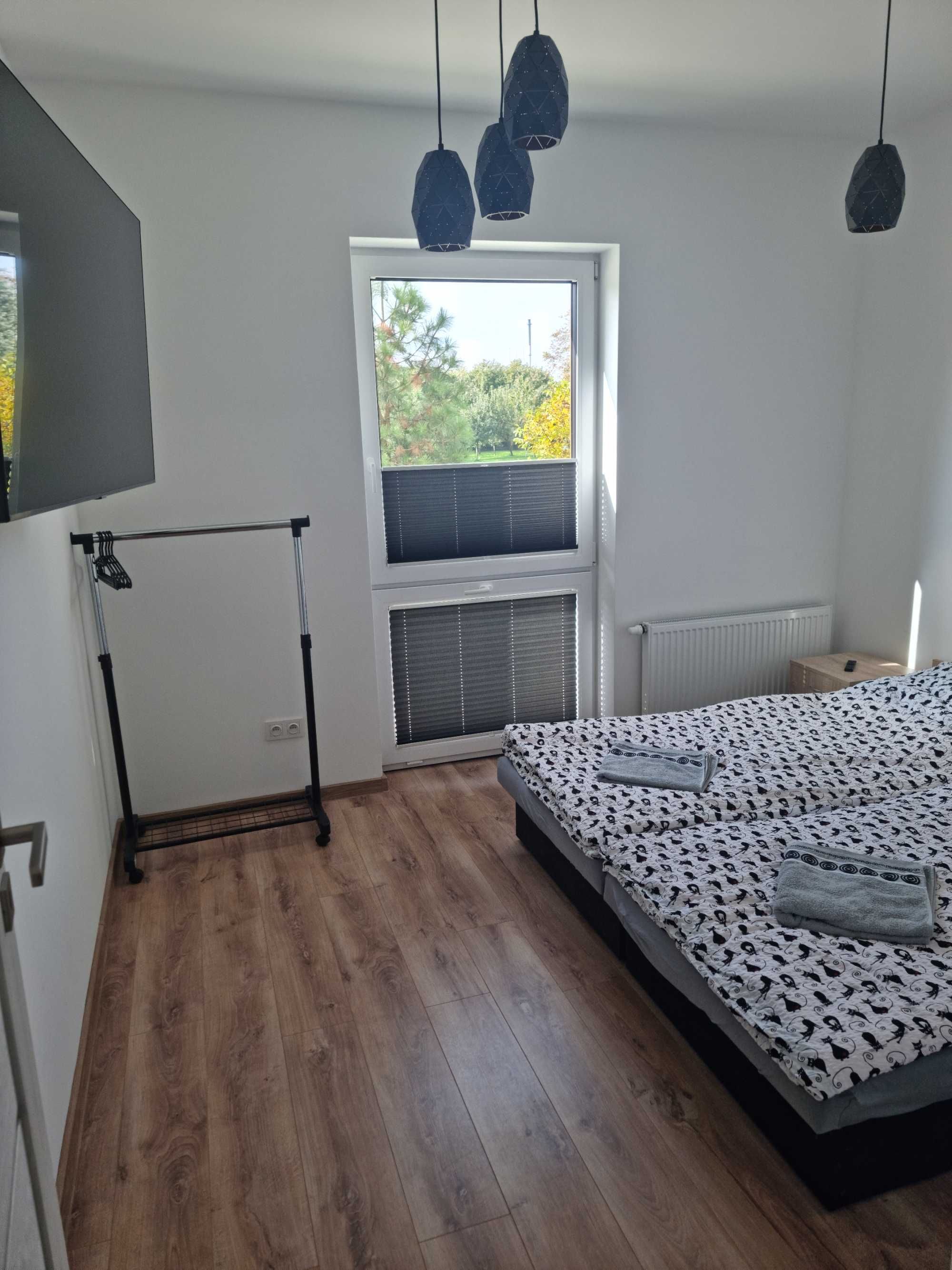 Noclegi Apartament Mieszkanie dwie sypialnie salon taras max 8 osób