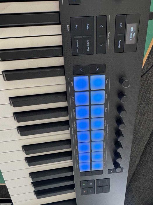 Novation Launchkey 49 MK4 – Novo c/GARANTIA – preço especial