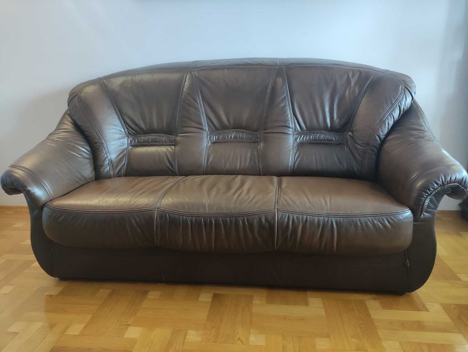 Wypoczynek skórzany - sofa 3 osobowa + 2 fotele.