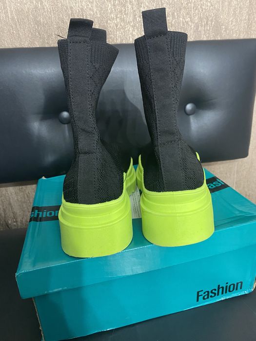 37 р Чорні демі ботинки чулок тракторна підошва