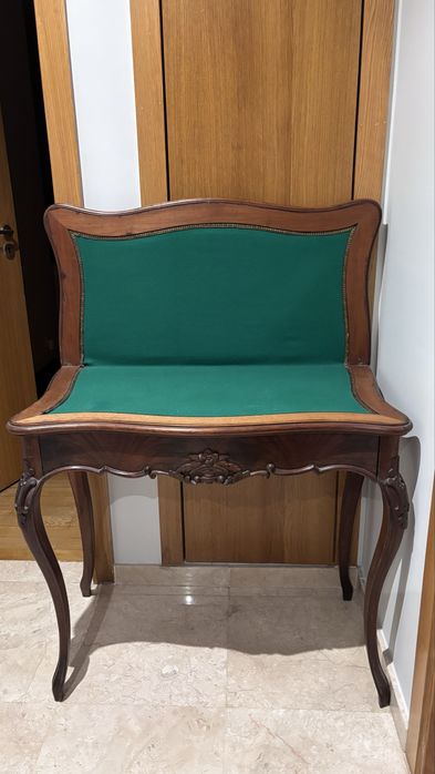 Mesa de Jogo em Madeira