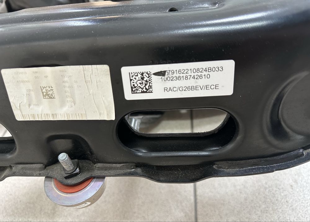 BMW i4 G26 балка задня бмв і4 г26 підрамник зад