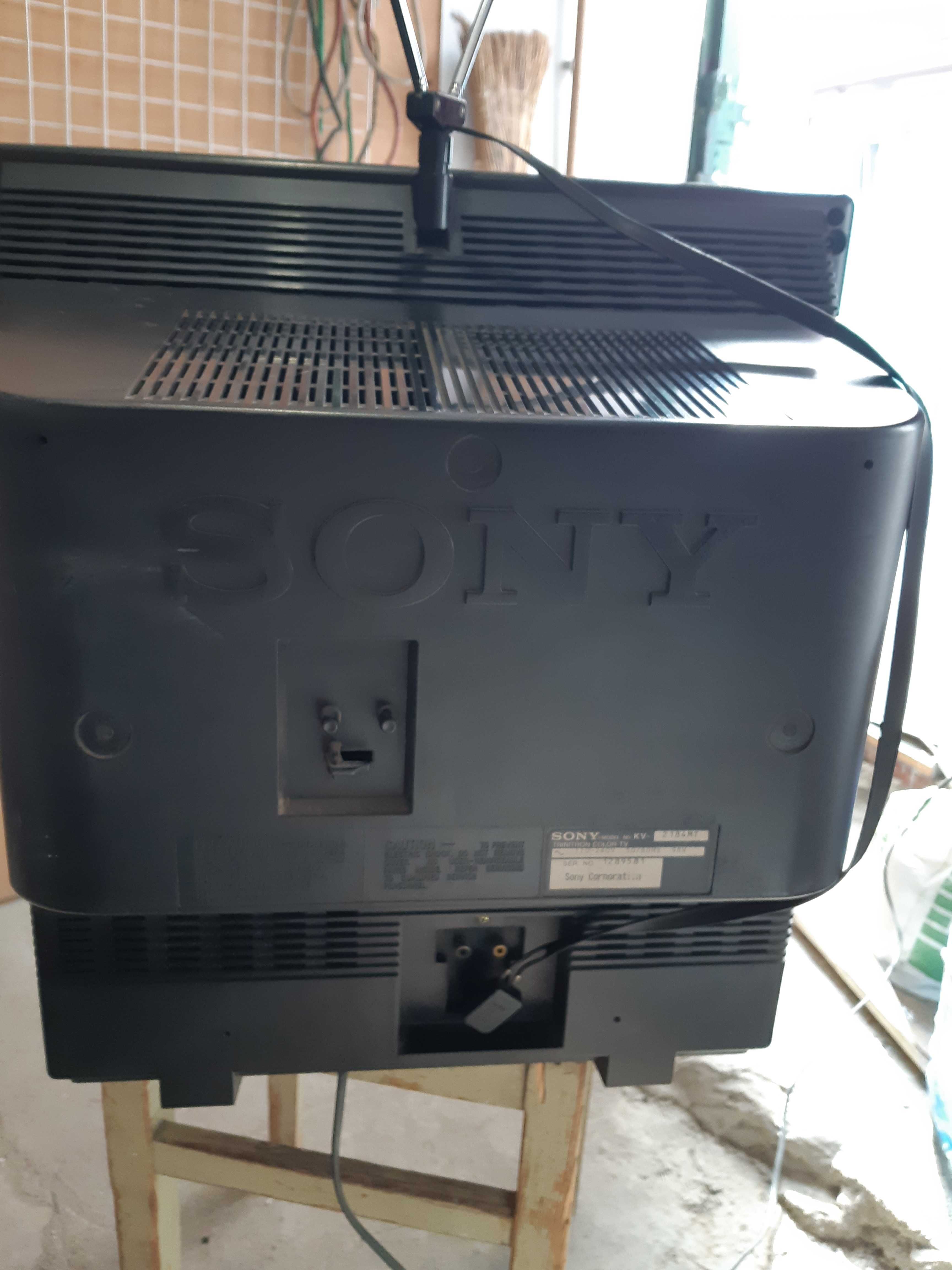 Продам телевизор  Sony Trlnltron. KV2184MT.