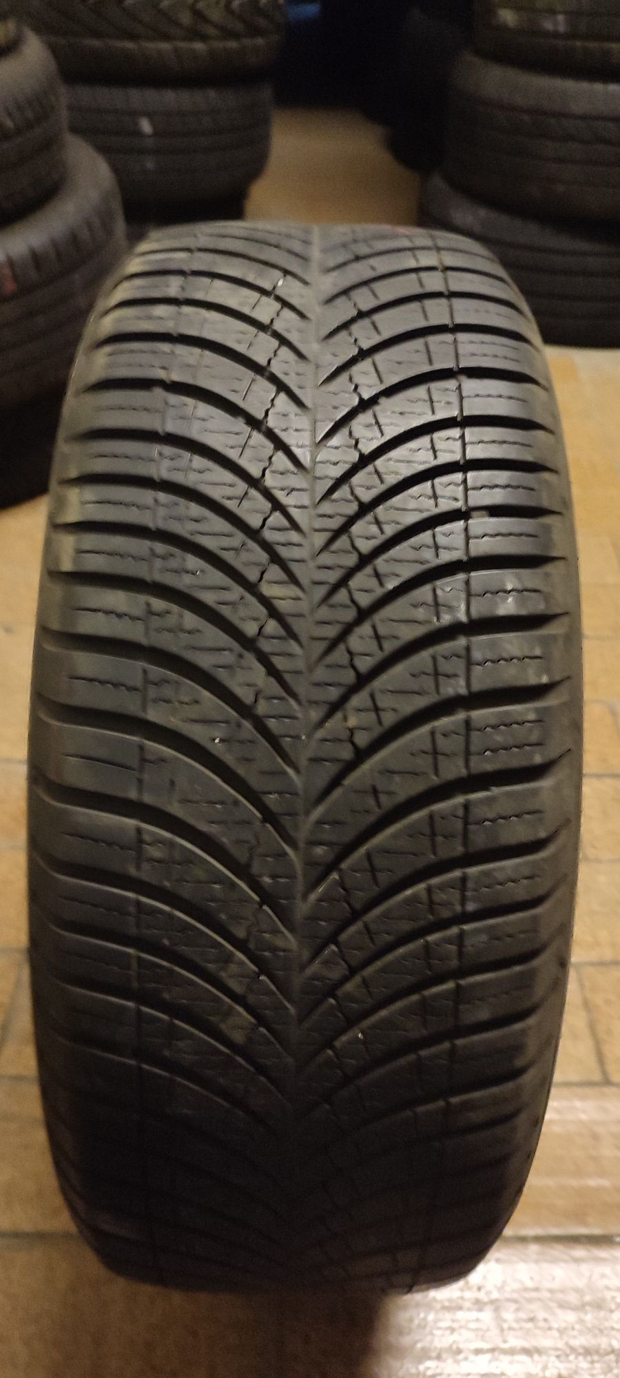 205/55R16 Goodyear Vector4Seasons Gen3 - 1 szt