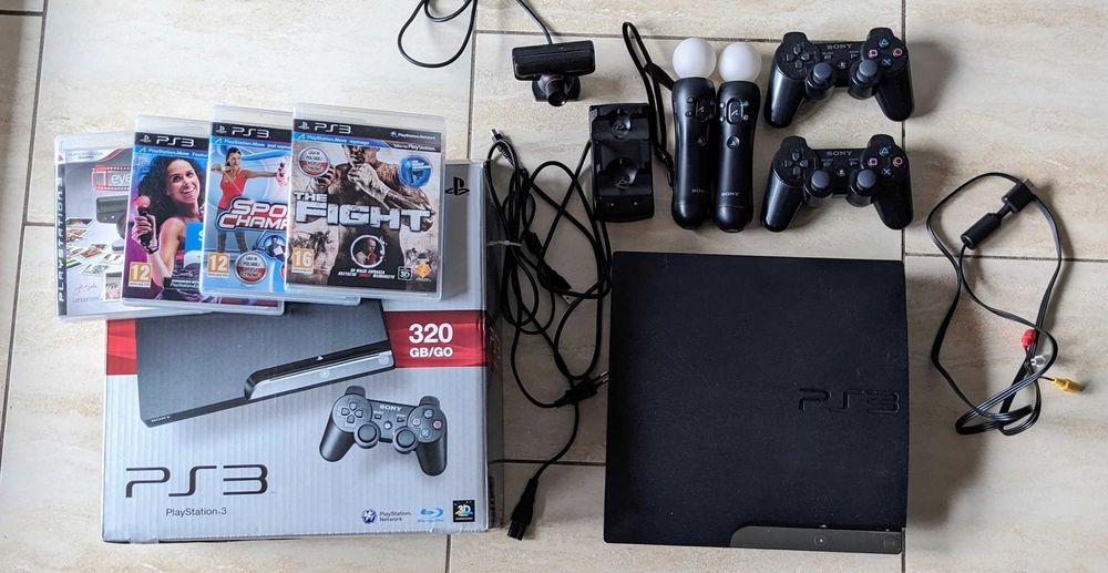 PlayStation 3 Slim 320 GB + Move + 2 pady + 4 gry – kompletny zestaw