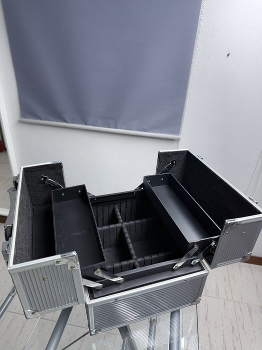 Mala de maquilhagem NOVA