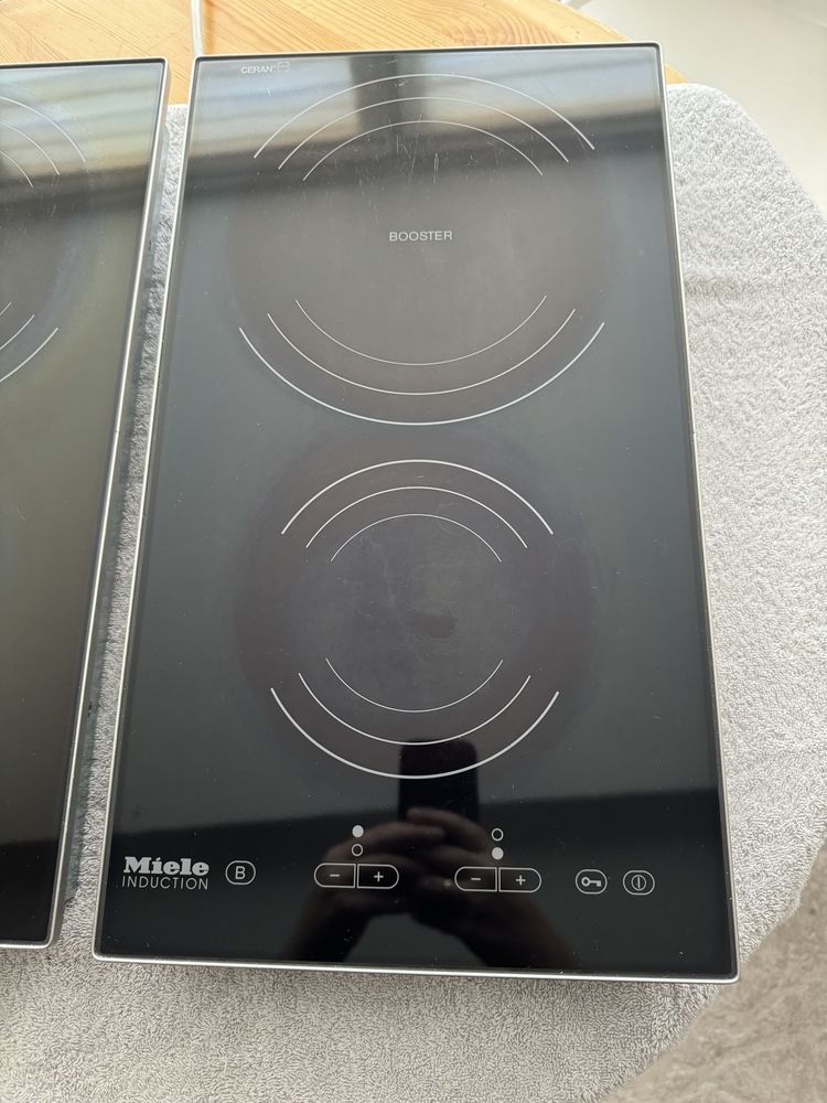 Індукційна варильна поверхня Miele KM418, 30 см