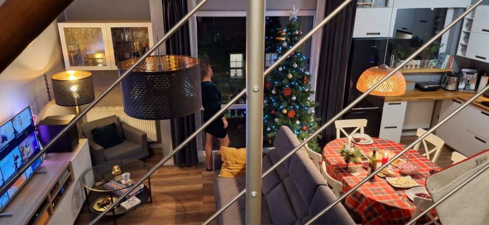 Duże mieszkanie 2 poziomowe z balkonem+duży strych+miejsce w garażu