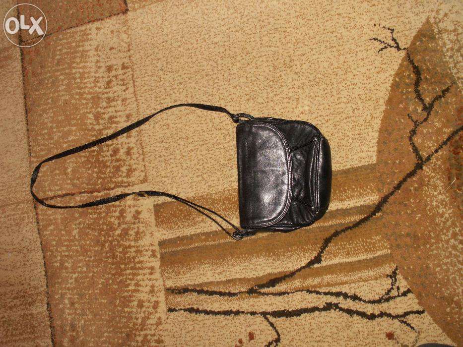 Torebki damskie bardzo ładne.