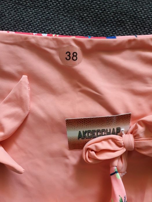 Купальник новий 38