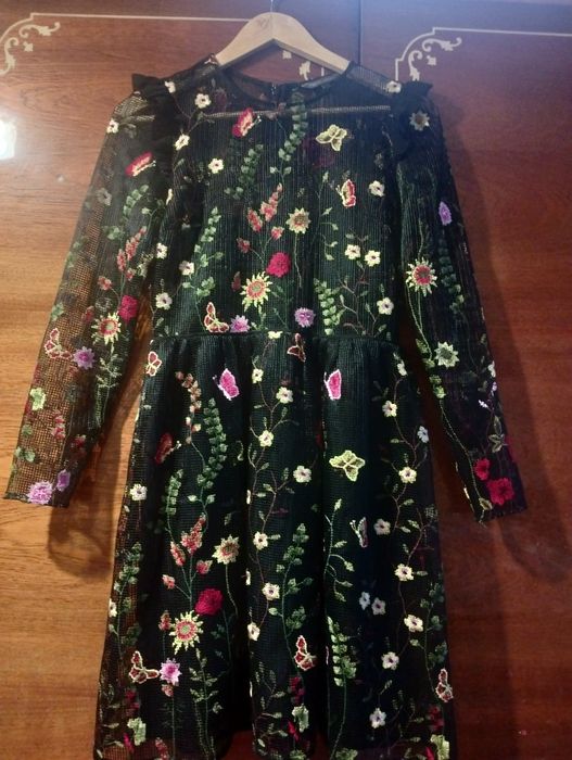 Плаття з квіточками