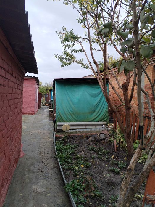 Продам будинок в центрі м.Суми. Р-н вул. Петропавлівська. А/О, ремонт.