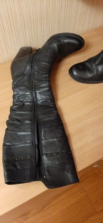 Продам женские кожаные сапоги демисезонные