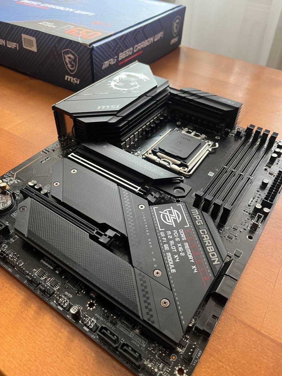 Материнська Плата / Материнская плата MSI MPG B650 CARBON WIFI AM5