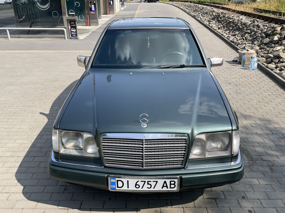Mercedes W124 2.5D 1995
