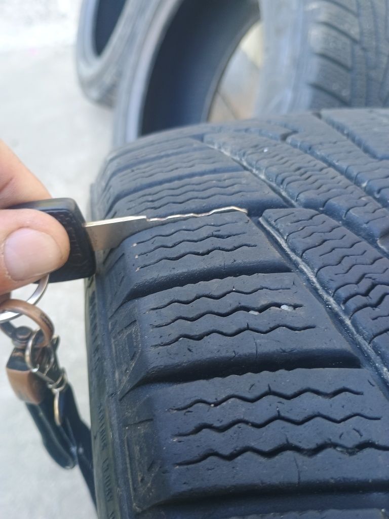 Резина зимова 205/55r16