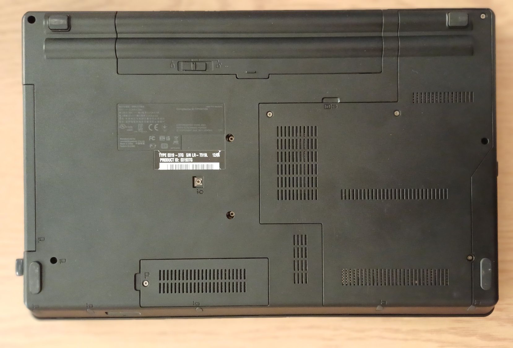 Lenovo ThinkPad / Office 2024 / Intel Core i3 / Windows 11 / Bluetooth