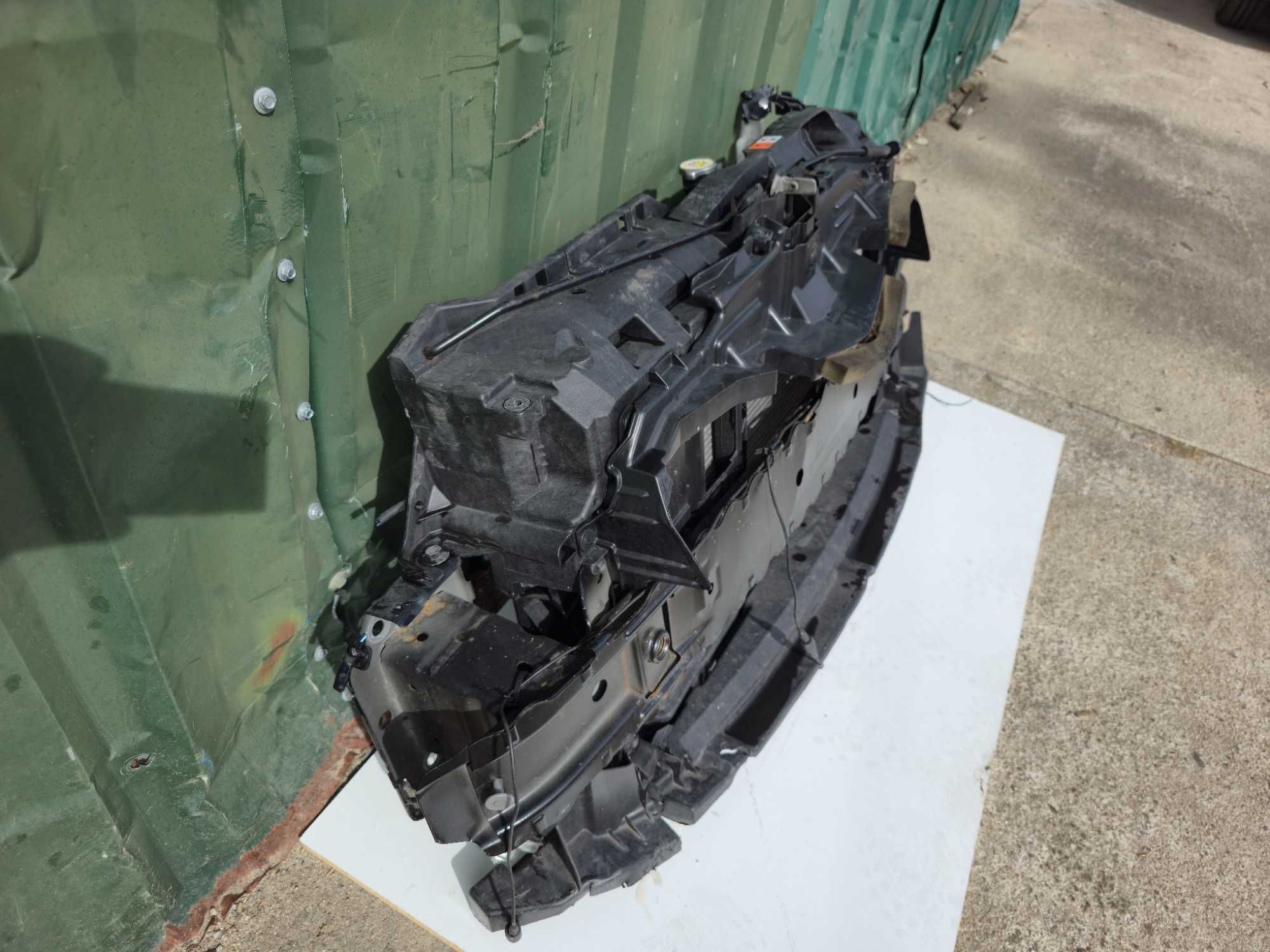 Conjunto frente fibra radiadores MAZDA 2 (2007 a 2015)