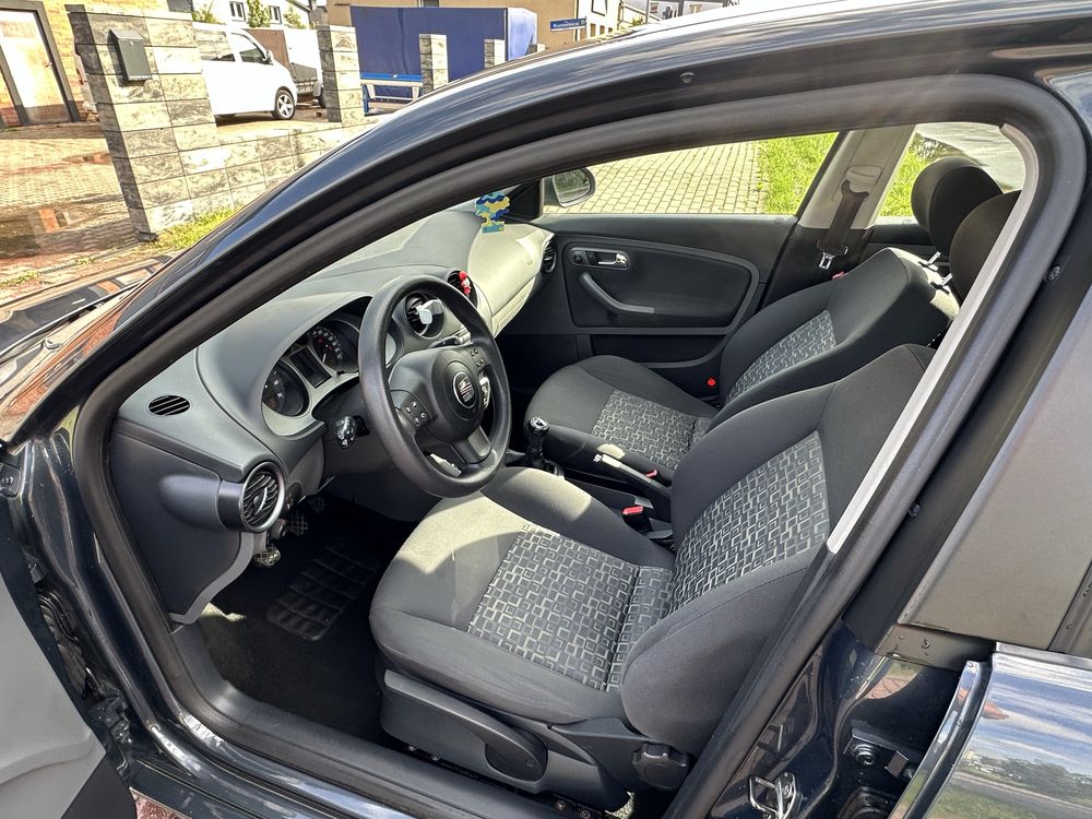 Seat Ibiza 1.6 MPI, klimatyzacja, 4 drzwi