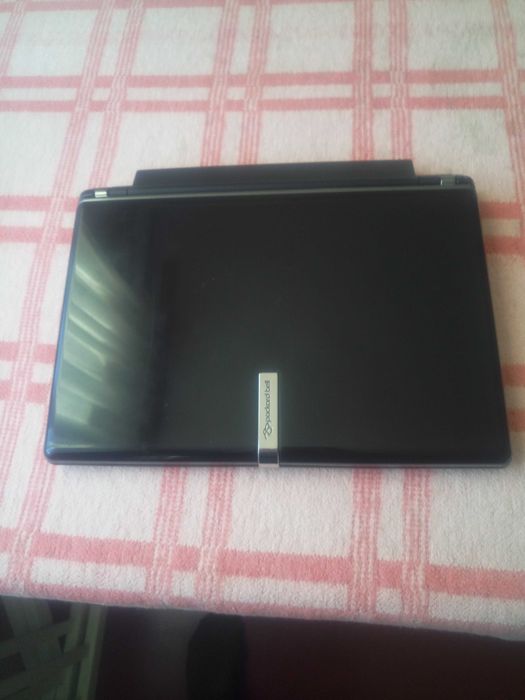 нетбук Packar bell