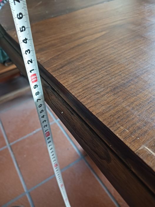 Mesa de madeira extensível