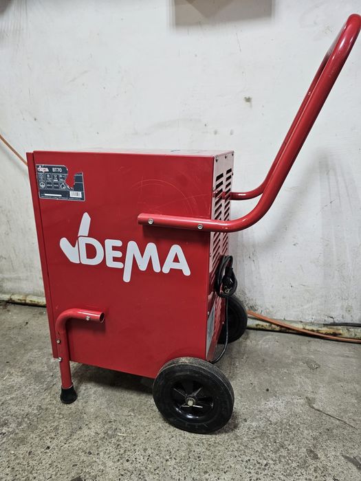 50л/доба.Осушувач повітря/осушитель водуха DEMA BT70