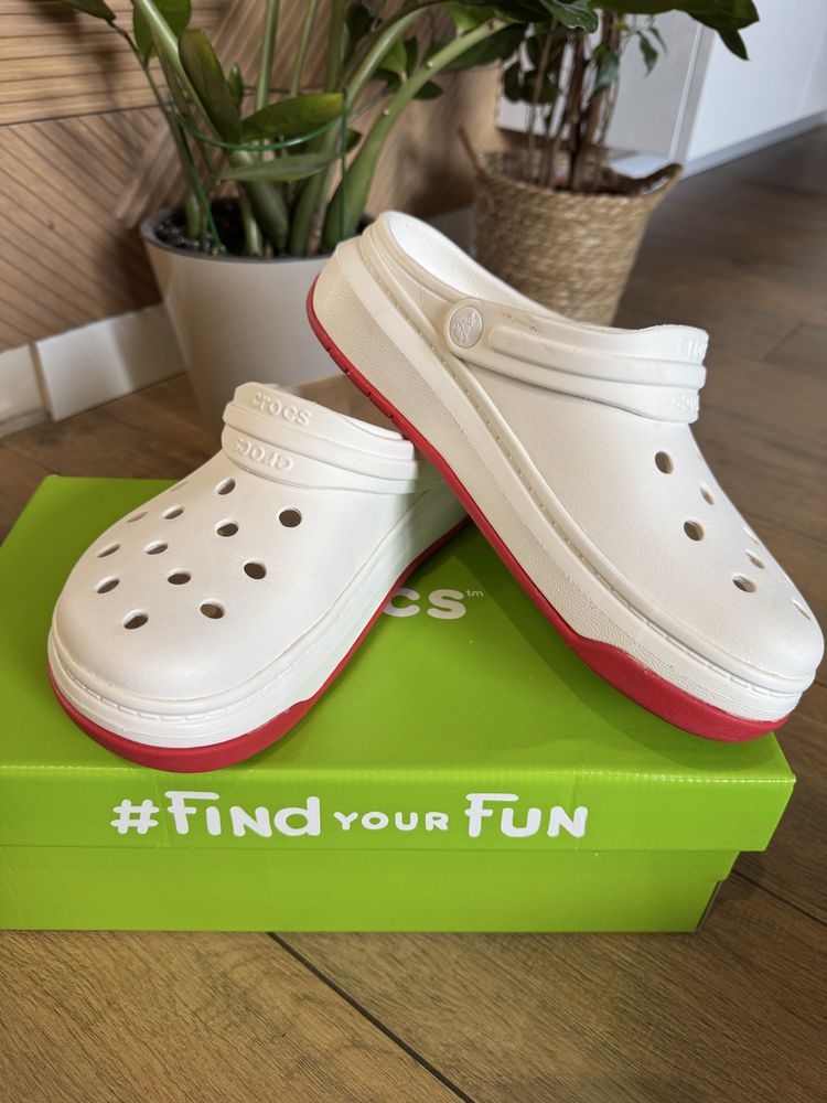 Оригінальне Взуття Crocs