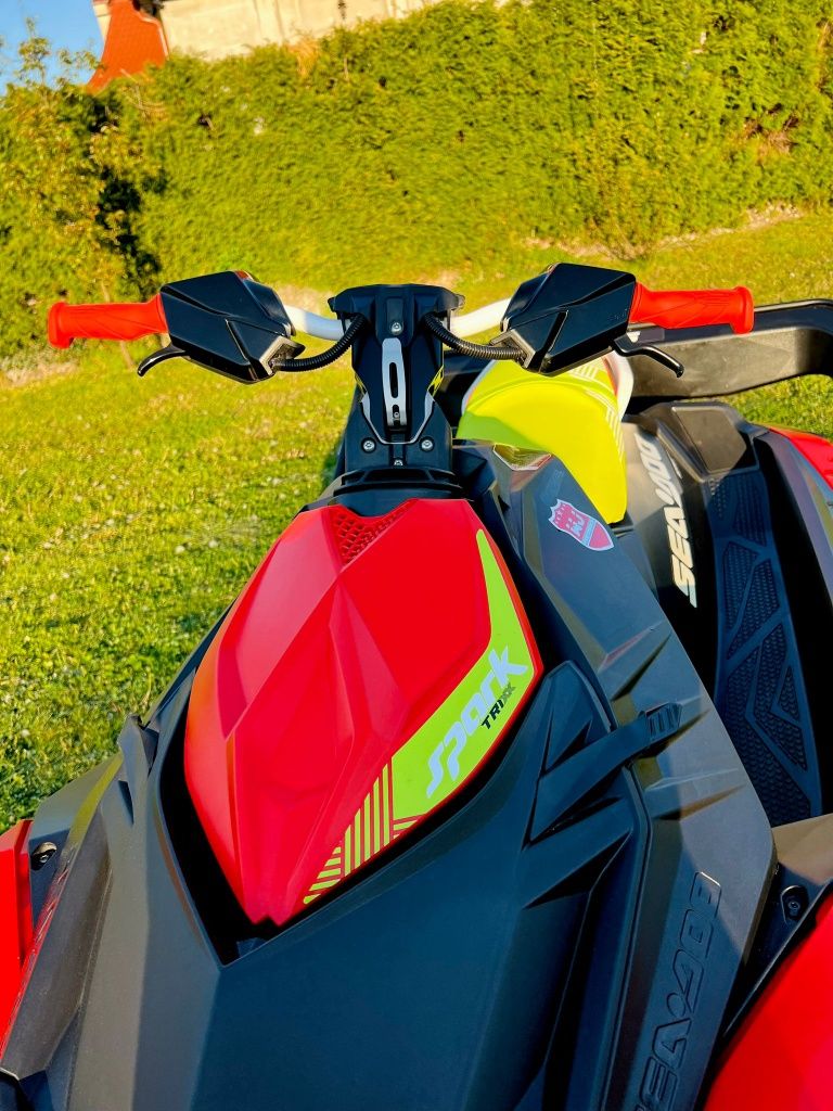 SeaDoo Spark Trixx 2UP 2020 Przyczepka Click&Go wydech MJ REJA24