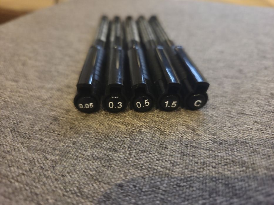Faber Castell Pitt Artist Pen zestaw cienkopisów.