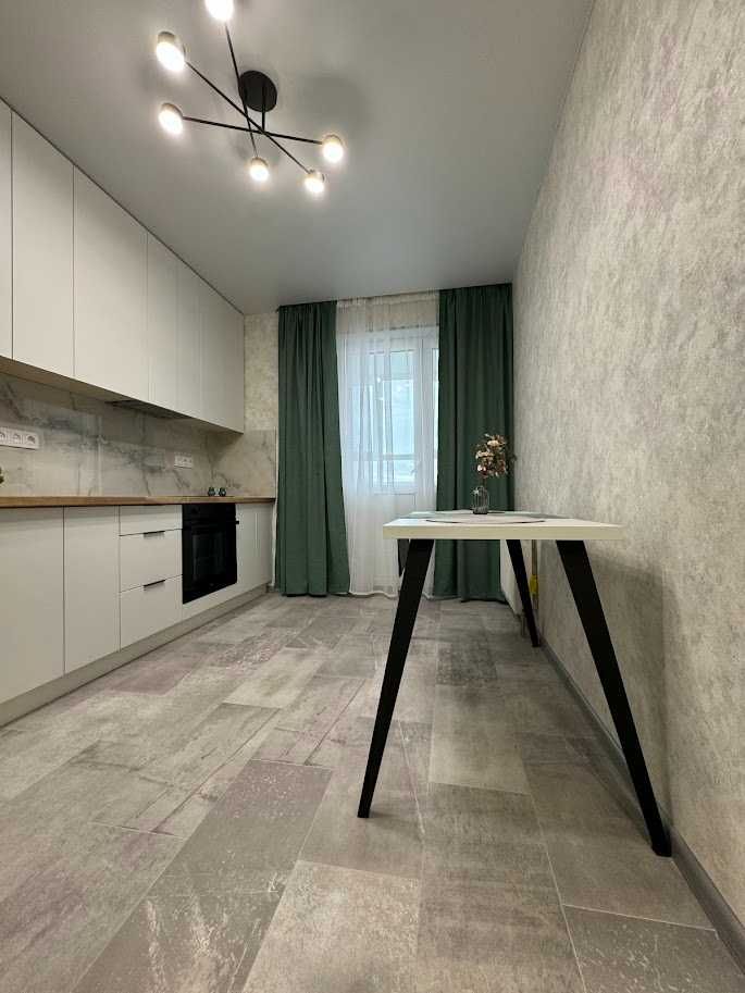 Продам 1-но кімнатну квартиру по вул.Металургів, 41кв.м