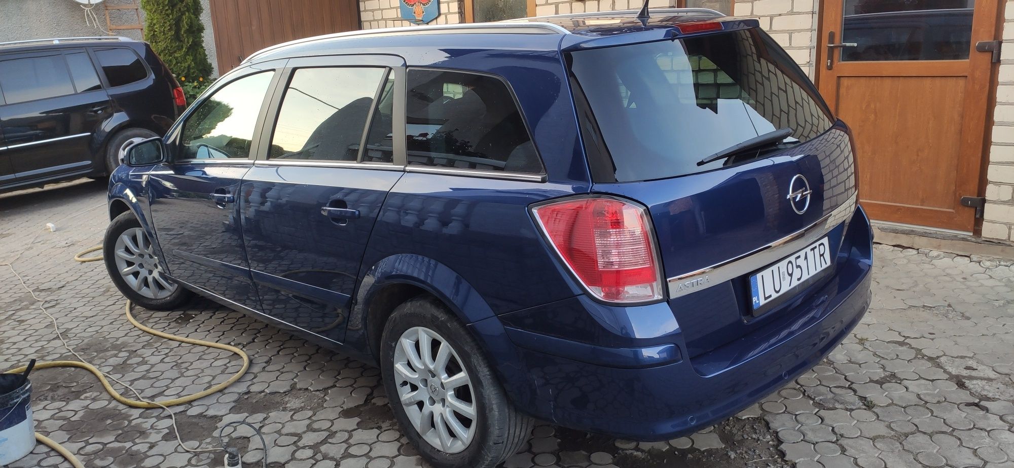 Opel Astra 2009 колір-металік Cosmo
