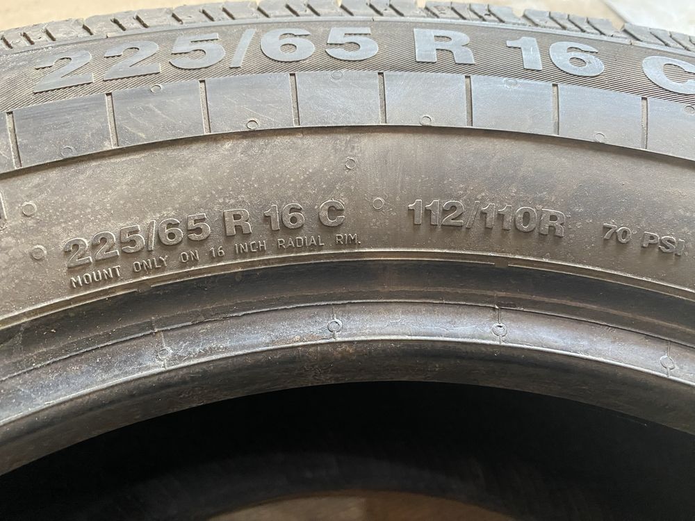 Резина шини (пара) 225/65R16C CONTINENTAL