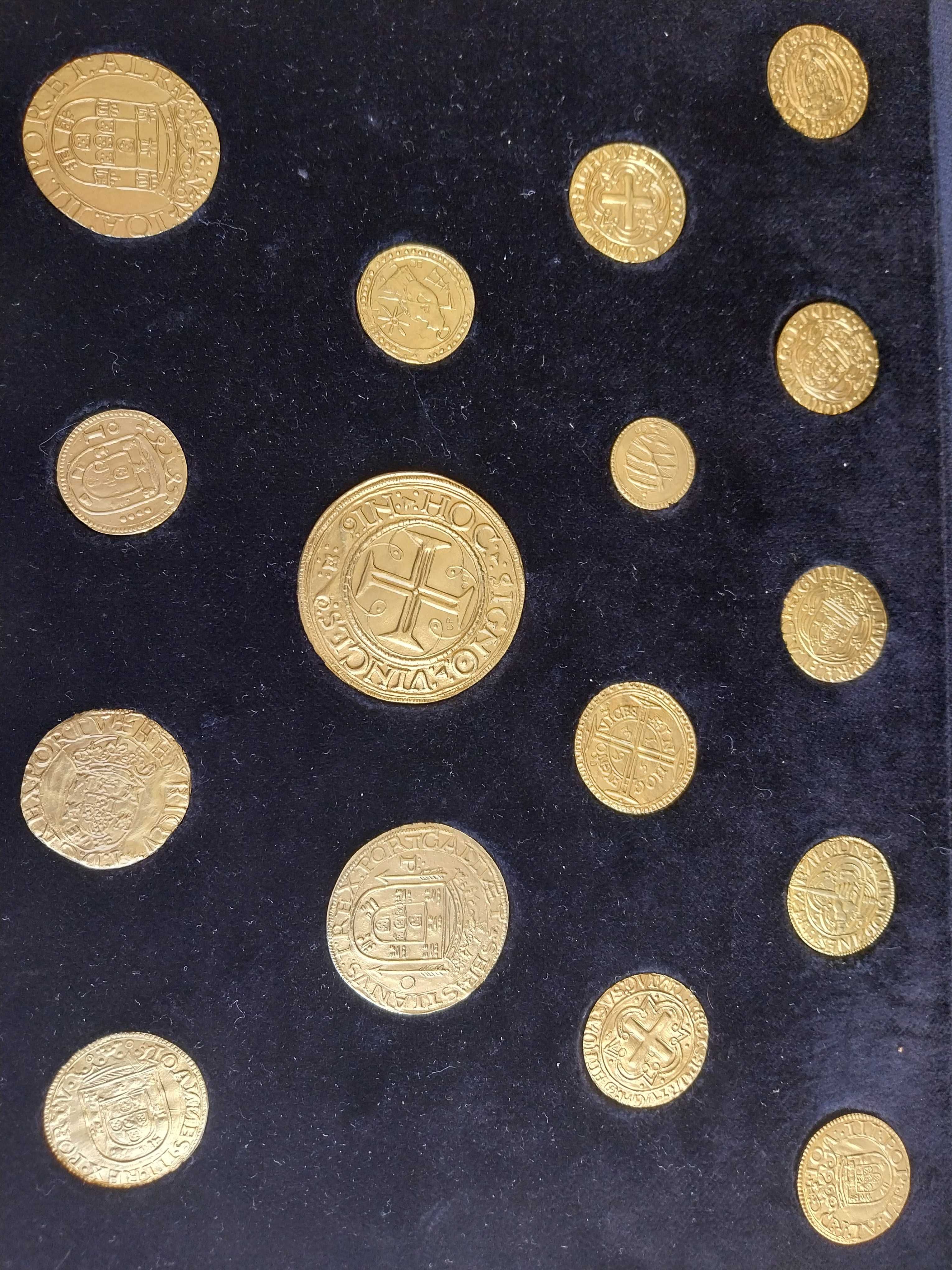 Coleção  moedas em ouro.