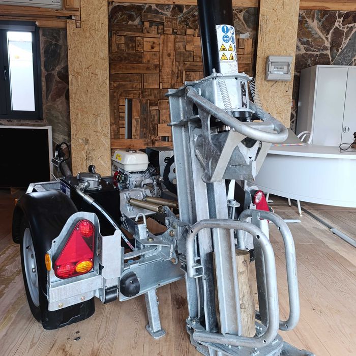 Reboque Atrelado RACHADOR DE LENHA potencia 25T Motor Honda -