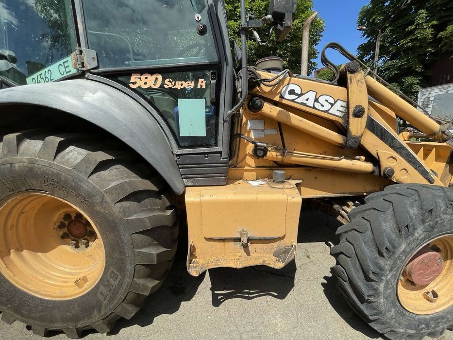 Екскаватор Case 580SR
