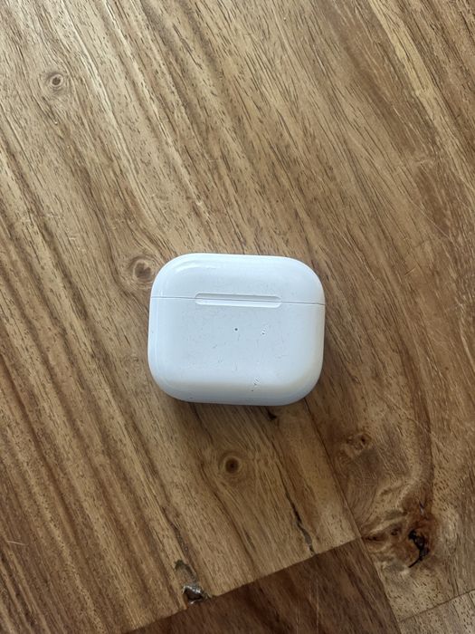 Apple airpods 3gen. z NIEORYGINALNYM kabelkiem