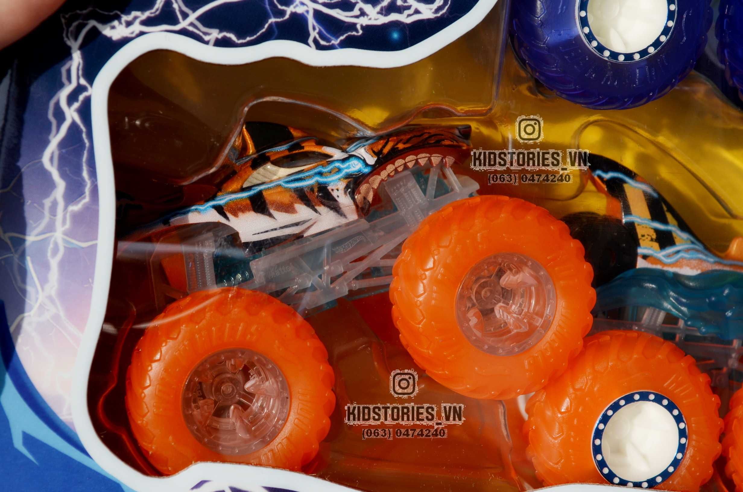 Набір Hot Wheels Monster Trucks Tiger Shark Big Rigs супер тягач акула